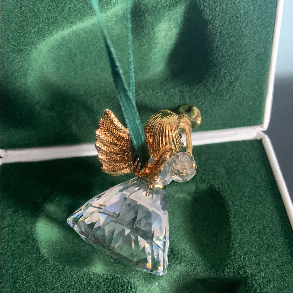 Angel with Trumpet Ornament - Picture 2 of 9